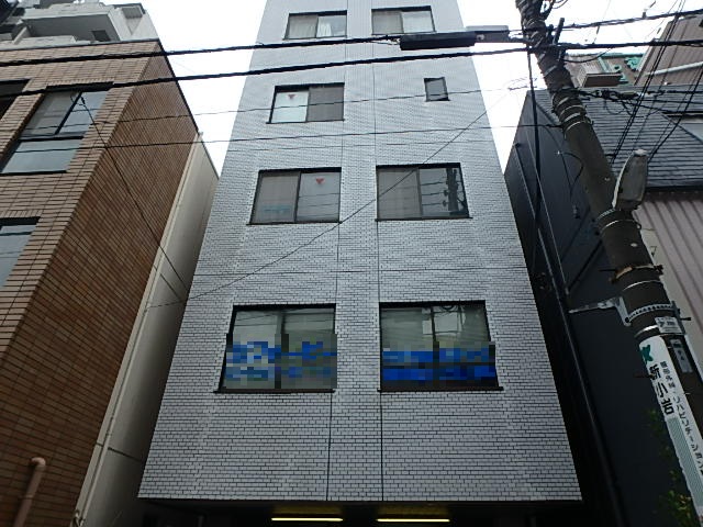 平成28年9月 東京都調布市Ｔビル:タイル補修工事